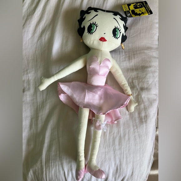 Betty Boop doll - Picture 1 of 7